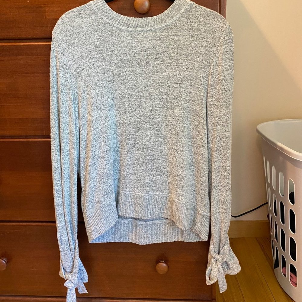 Abercrombie & Fitch Tie Sleeve Top